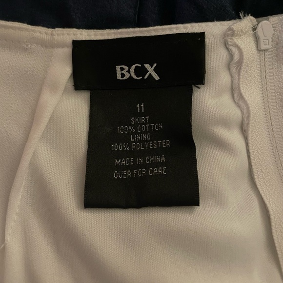 NEW BCX white mini skirt size 11 - Picture 2 of 2